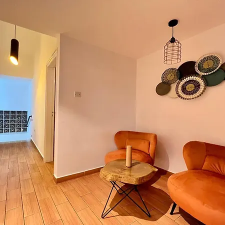 White Star - 100m From Serena 빌라 *