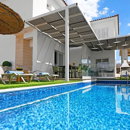 White Star - 100m From Serena