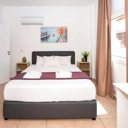 White Star - 100m From Serena