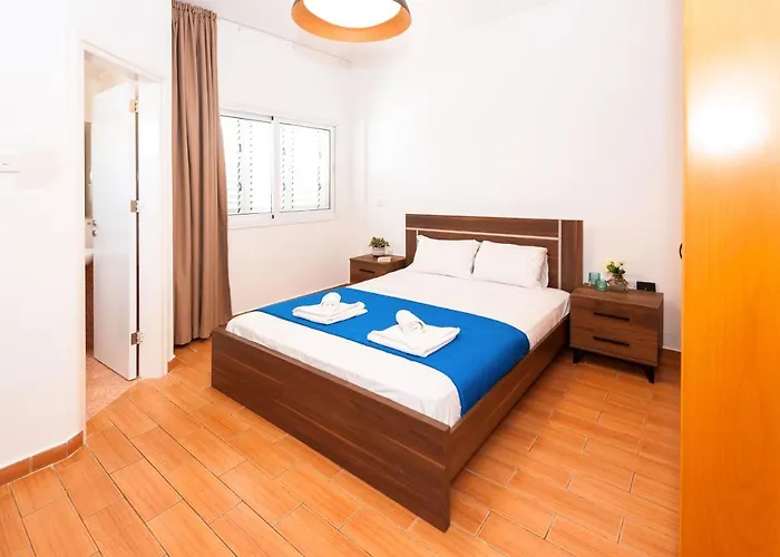 White Star - 100m From Serena Protaras