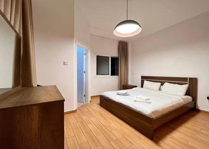 White Star - 100m From Serena Villa Protaras